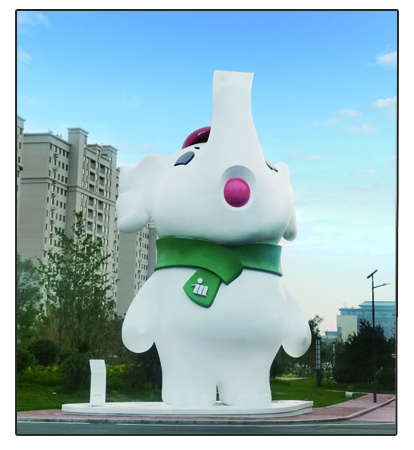《大象 》材质： 不锈钢  高度：9.9m  安放：济南